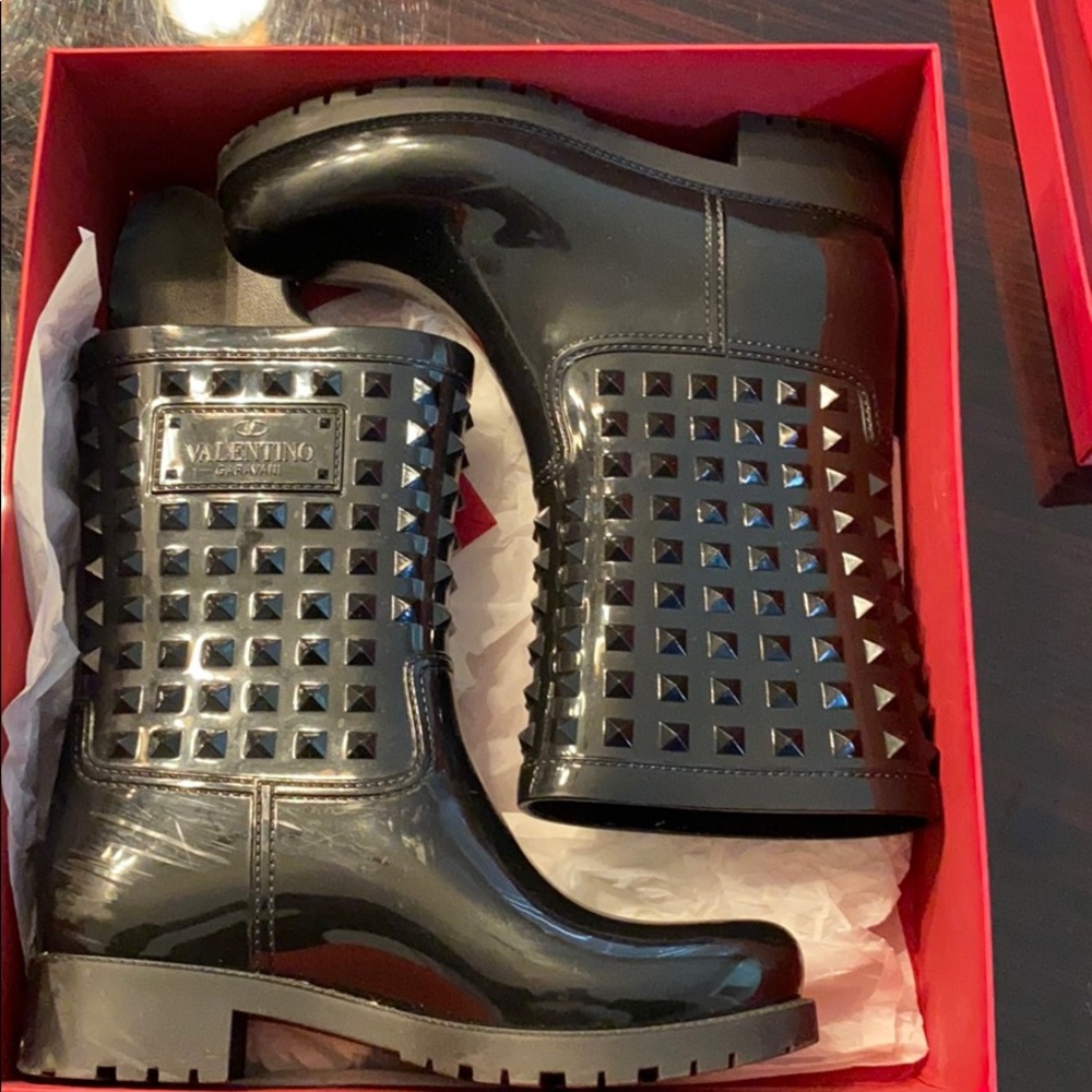 Valentino Garavani Rainboots SOLD ON ANOTHER SITE - Picture 6 of 7